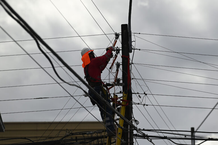 Sistema frontal: Hay más de 100.000 clientes sin energía eléctrica a nivel nacional