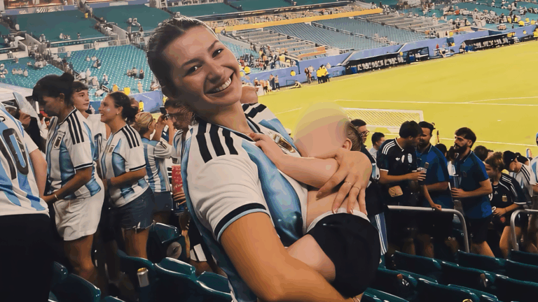 Influencer argentina recibe ola de críticas tras llevar a bebé al Mundial