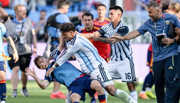 ¿Se viene sanción? FIFA abriría investigación contra Argentina por incidentes en la final ante España