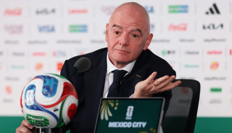 Nuevo remezón en la FIFA: Asesor de Infantino renuncia por oponerse a vender parte del Mundial