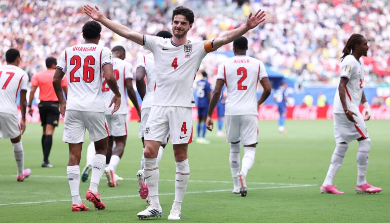 Que no termine el Mundial: Inglaterra queda tercero tras derrotar a Francia en un partido de locura