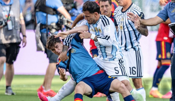 No hubo tarjeta roja: FIFA descarta sanción a Leandro Paredes por agresiones en final del Mundial
