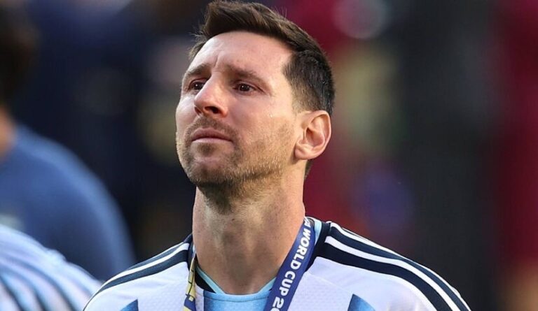 Escoltado en un gran operativo: Messi llegó a Rosario tras perder la final del Mundial