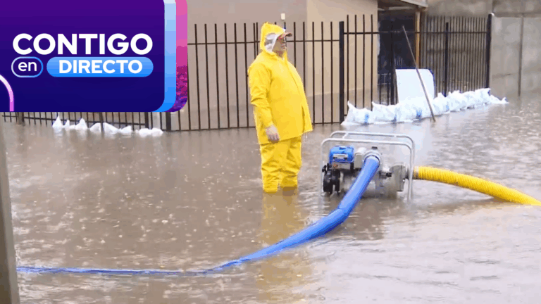 “Sabían que esto iba a pasar”: Vecinos acusan desborde de alcantarillado que inundó calles de Talagante