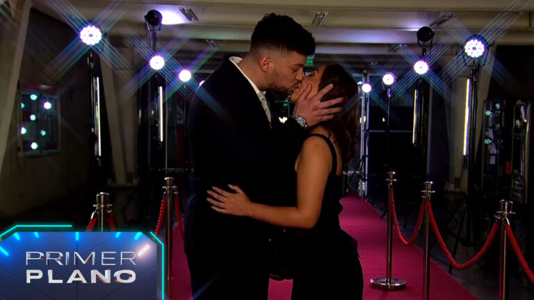 ¡Pasando por la alfombra roja! Así fue el ingreso de Naya Fácil junto al hombre que le robó el corazón en Primer Plano