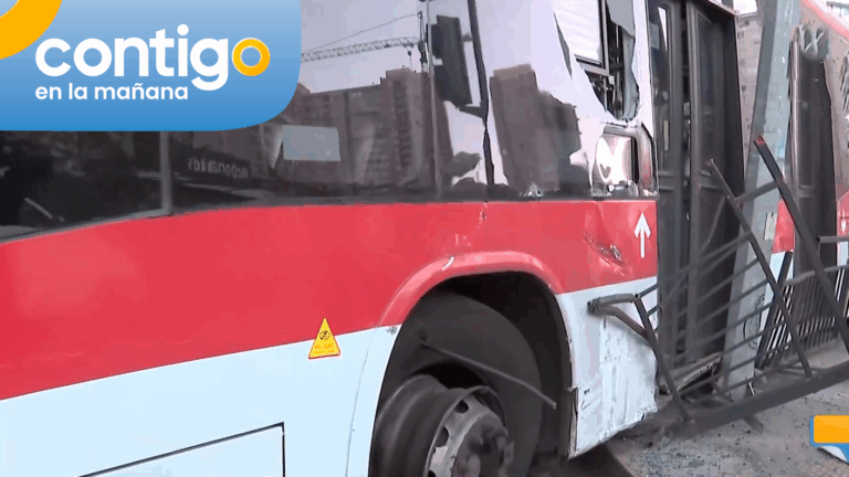 Accidente de buses RED dejó ocho lesionados en Independencia: Afectados fueron trasladados a centro médico