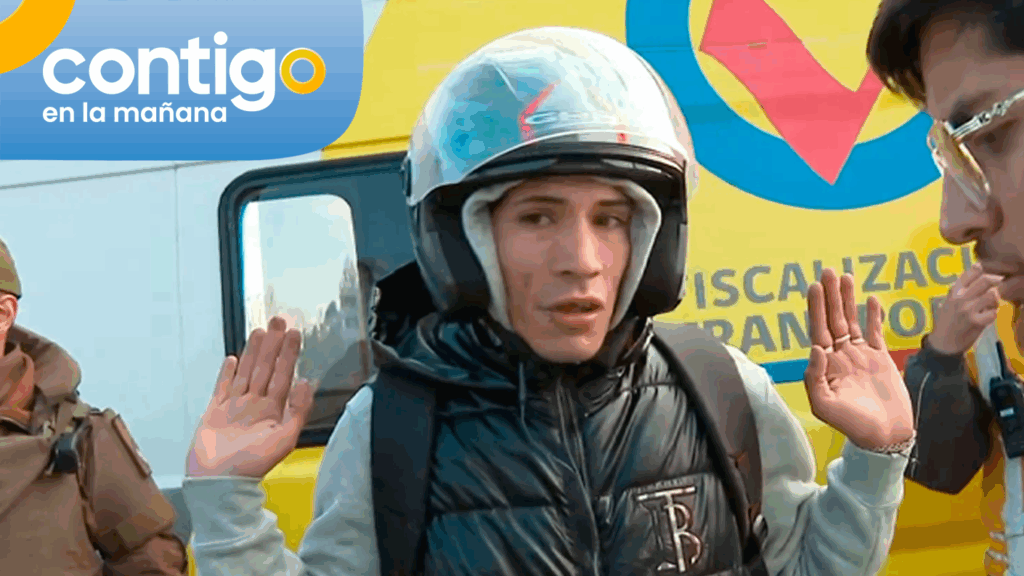 “No estoy haciendo nada malo”: La tensa fiscalización a motorista sin documentos en La Pintana
