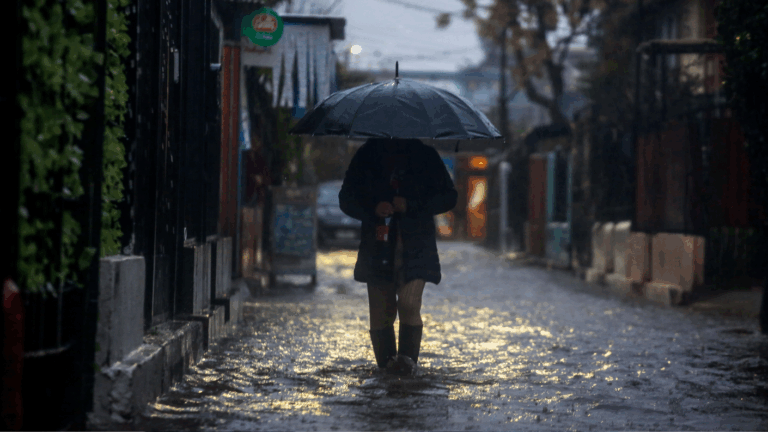 Nuevo sistema frontal llegará este domingo y afectará a seis regiones del país