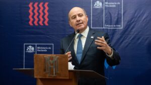 Ministro Quiroz e inminente baja en las bencinas: 