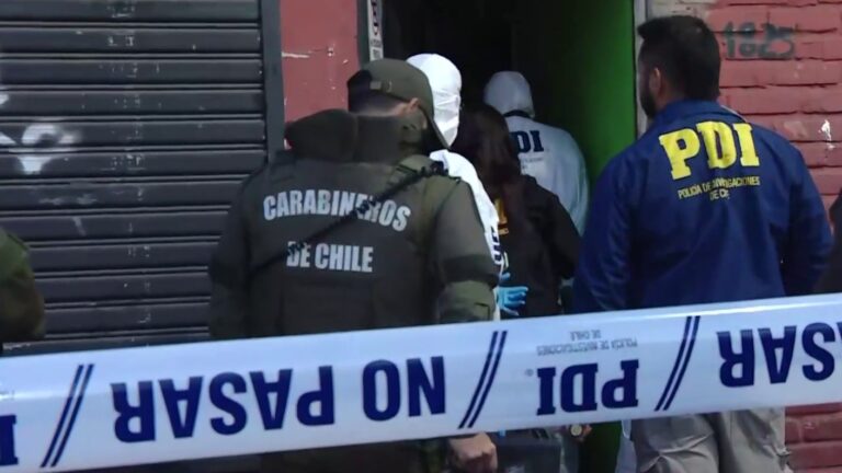 Tres heridos tras balacera en Santiago: Investigan discusión en local clandestino de comida rápida