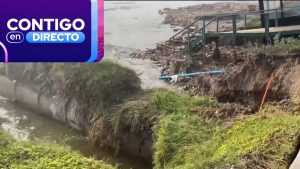 Lluvias dejan gigantesco socavón al interior de un condominio en La Serena: Vecinos permanecen sin luz ni agua