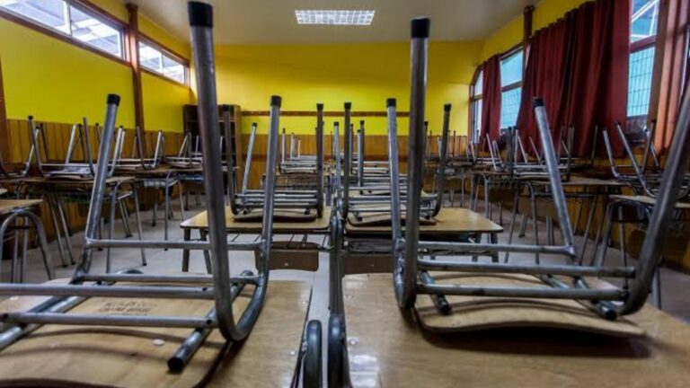 Miércoles 22 de julio: Gobierno anuncia suspensión de clases en cuatro regiones del país por sistema frontal