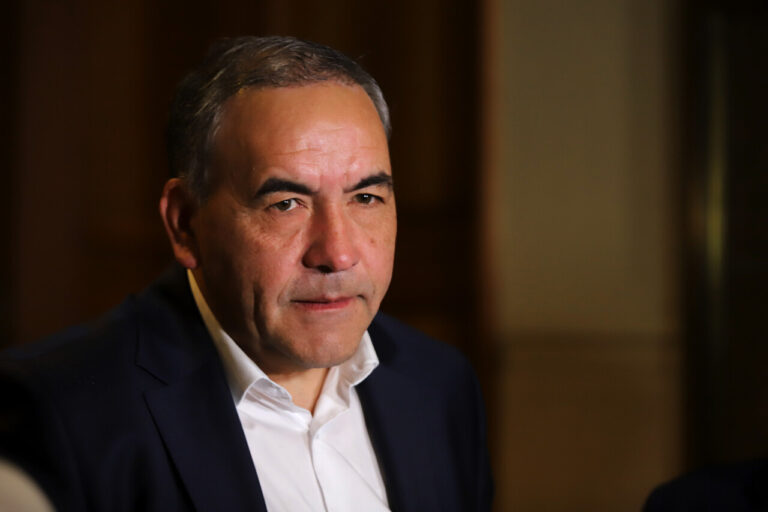 Fidel Espinoza rompe el silencio por investigación por VIF con su pareja: 