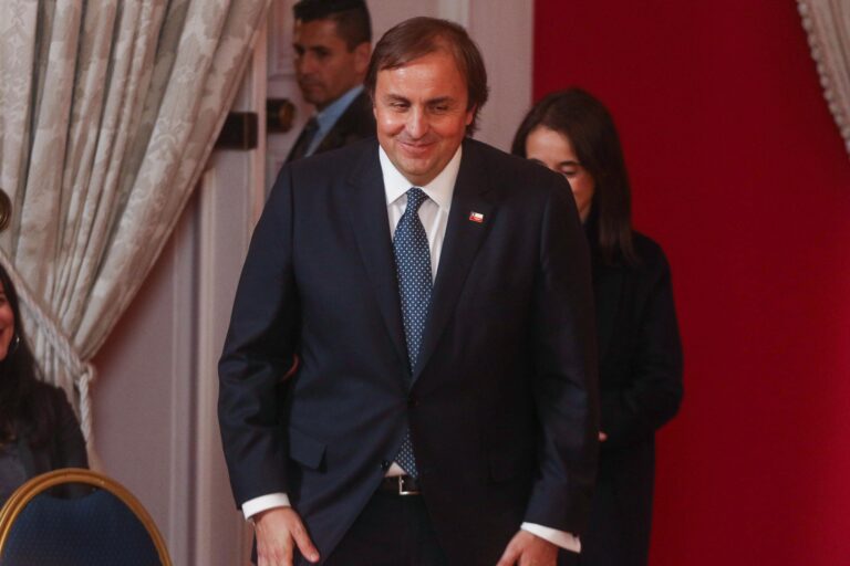 Nuevo ministro del Deporte aseguró que dará continuidad al trabajo de Natalia Duco y se refirió a su salida