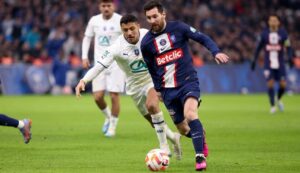 Cara a cara: Así está el historial entre Alexis Sánchez y Lionel Messi antes de su nuevo cruce