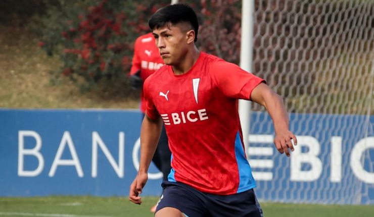 Solo Alexis Sánchez lo supera: La marca que alcanzó Amaro Pérez tras jugar con la UC en la Libertadores