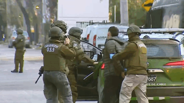 Amplio operativo policial en Santiago Centro tras homicidio de carabinero en Renca