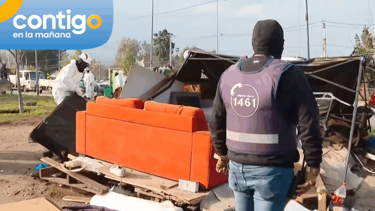 Tenían un living completo: Realizan retiro de rucos en Peñalolén
