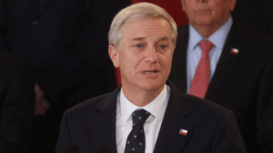 Agenda Criteria: Desaprobación del presidente Kast sube y llega a 55%