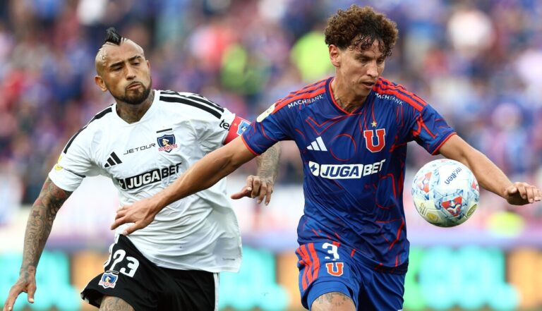 Jugó en Colo Colo y en la U, marcó en Superclásicos y comentó en redes el triunfo del Cacique