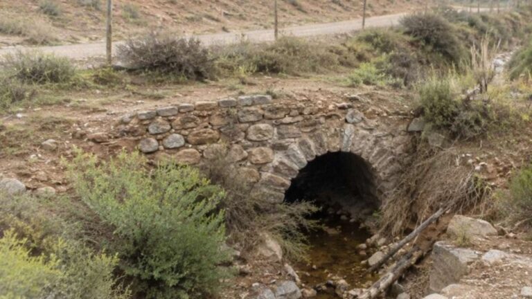 Data de 1926: Tras temporales vecinos redescubren puente que estuvo oculto por décadas en La Serena