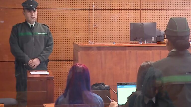 Detienen a joven de 19 años por amenaza de bomba en la Universidad de Chile