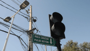 Más de 20 mil clientes se encuentran sin luz en Arica: Así puedes notificar tu falla eléctrica