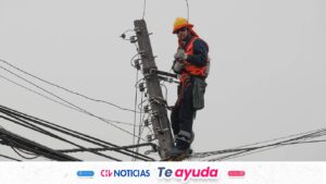Cortes de luz en 10 comunas de Santiago en las próximas horas: Horarios y zonas afectadas