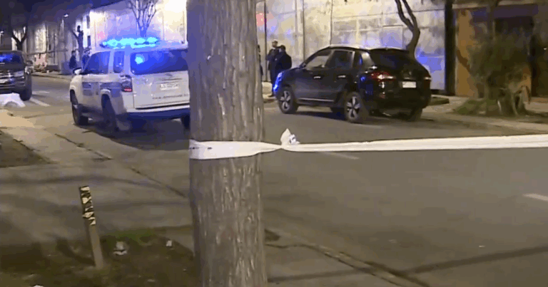 Funcionario de la PDI frustra a balazos violenta encerrona en Santiago