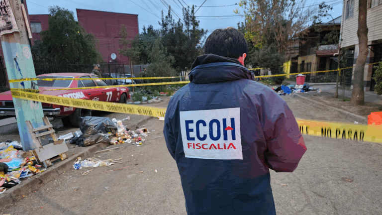 Formalizan a acusado de asesinar a hombre en silla de ruedas en Recoleta: Recibió 39 puñaladas