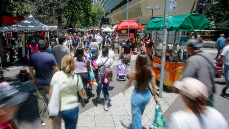 Radiografía de sífilis en Chile: 2025 fue el año con máximo histórico de casos según Minsal