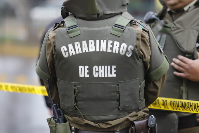 Accidente de tránsito deja dos muertos en Olmué: Camioneta chocó contra pandereta