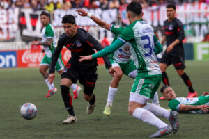 Colo Colo venció sobre la hora a Puerto Montt y quedó a un paso de semifinales en Copa Chile