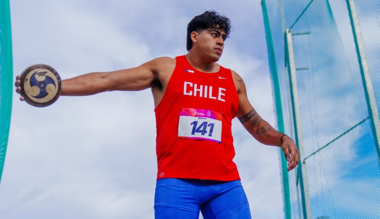 Con récord incluido: Claudio Romero gana el oro en el lanzamiento de disco de los Juegos Suramericanos
