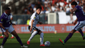 Se acabó la racha de Vozinha: Colo Colo rescata empate tras autogol de Deportes Concepción en Liga de Primera