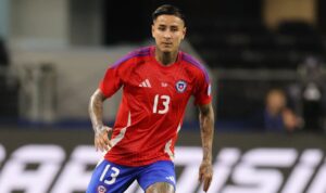 ¿Otra vez automarginado? Los motivos que habrían alejado a Erick Pulgar de La Roja