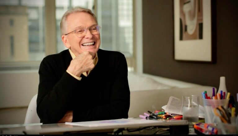 Muere a los 87 años Bob Mackie, icónico diseñador de moda