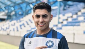 En medio de nueva controversia: Jordhy Thompson sorprende al renovar su contrato con el FC Orenburg