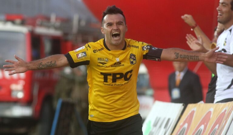 Jugó en la UC, pasó por varios clubes y reconoció ser hincha de Colo Colo: 