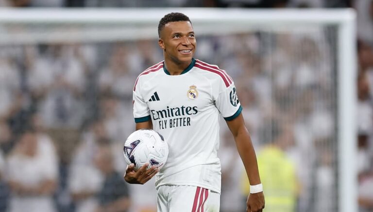 Kylian Mbappé se cansa de las comparaciones y lanza brutal dardo: 