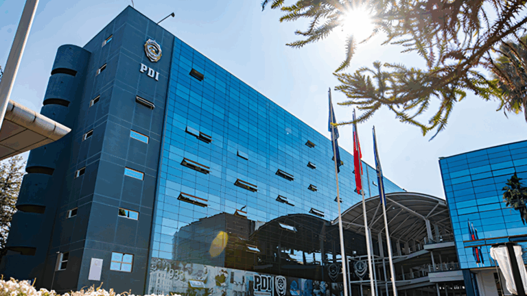 Formalizan a ex jefe Bridec de la PDI por abuso sexual contra funcionaria subalterna
