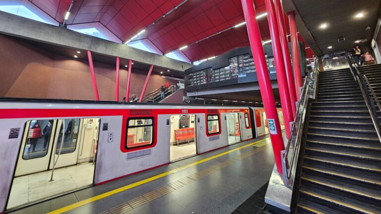 Muerte de pasajero en Metro de Santiago: lo que se sabe del fatal accidente en estación Pajaritos