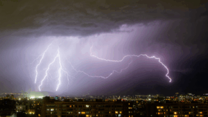 Comenzarían hoy: DMC emite aviso por probables tormentas eléctricas en cinco regiones incluida la RM