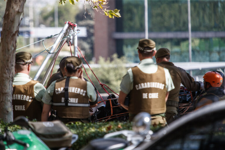 Investigan hallazgo de cadáver en ribera del Río Mapocho en Providencia