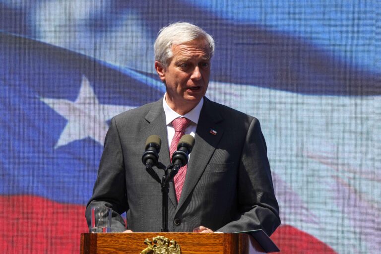Gobierno enfrenta nueva caída en Cadem: 17 de 18 ministros registran aumento de desaprobación