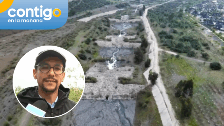 Ante posible desborde de Quebrada de Macul: Autoridades supervisan piscinas decantadoras en Peñalolén