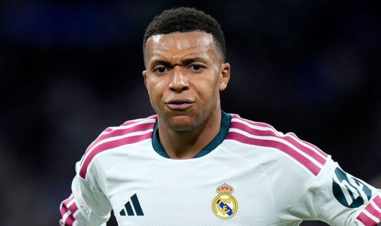 Memes, cancelación y disculpas: El inesperado problema en el que se metió Kylian Mbappé con China