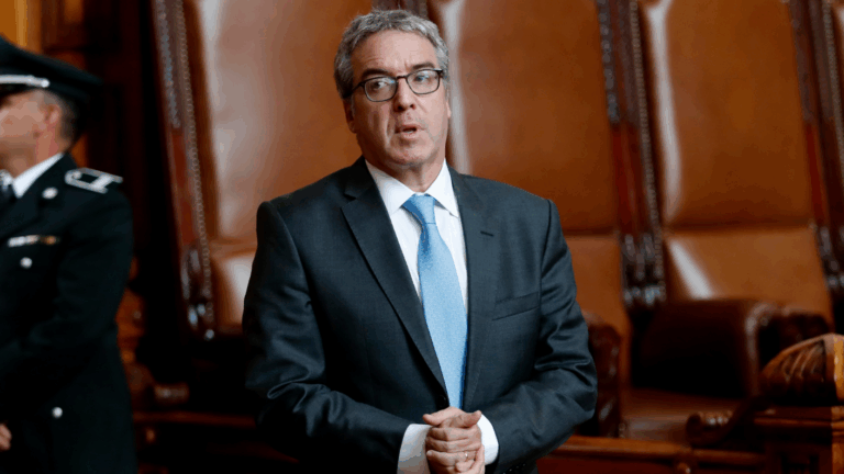 Oposición exige salida de Zaliasnik tras confirmarse que es imputado en Caso Audios