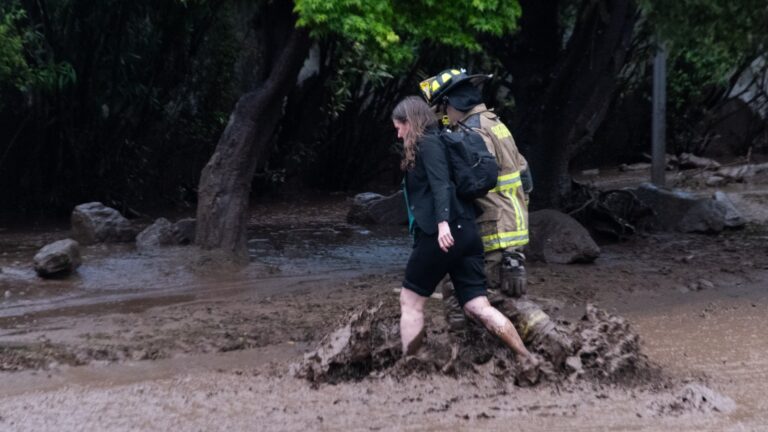 Senapred entrega balance tras aluvión: 6 lesionados y más de 100 damnificados en la RM