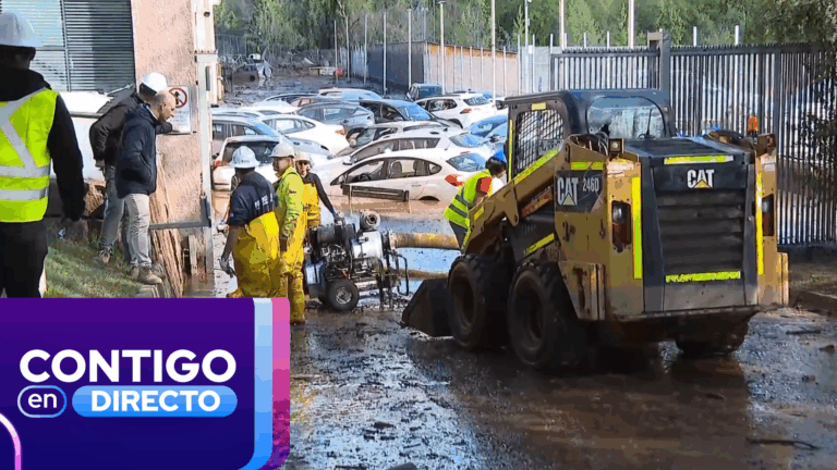 VIDEO | Aluvión en Las Condes: Cerca de 20 autos quedaron flotando en dependencias de Duoc UC
